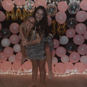 Meet your Posher, Mallory